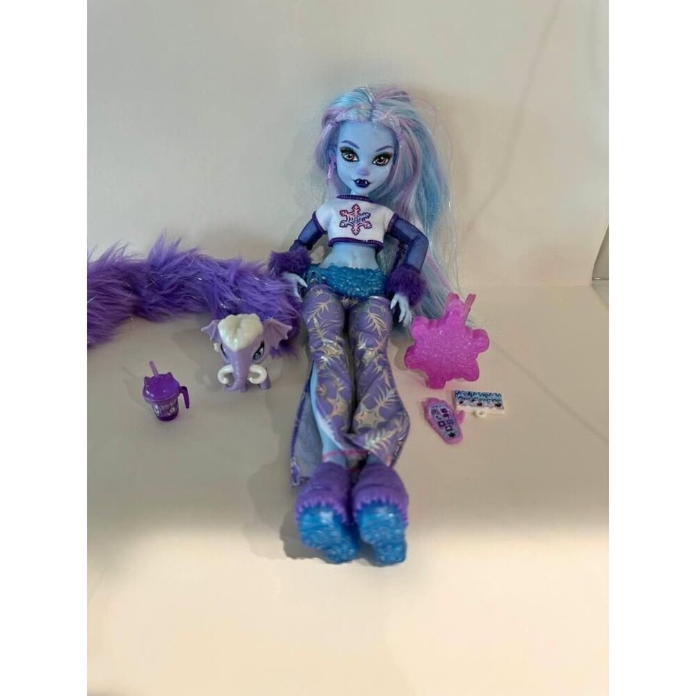 Abbey Bominable Monster High Generation 3 doll